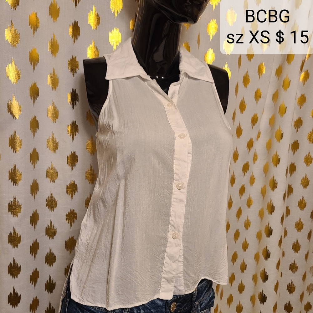 BCBG MAXAZRIA WHITE BLOUSE SLEEVELESS SZ XS